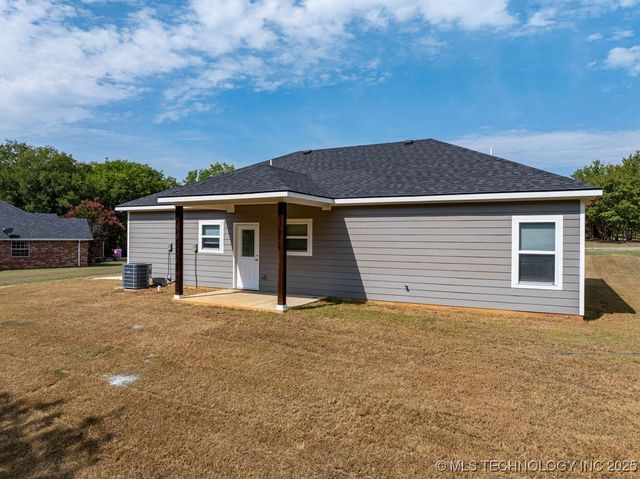 19 Skylark Lane, Caddo, OK 74701