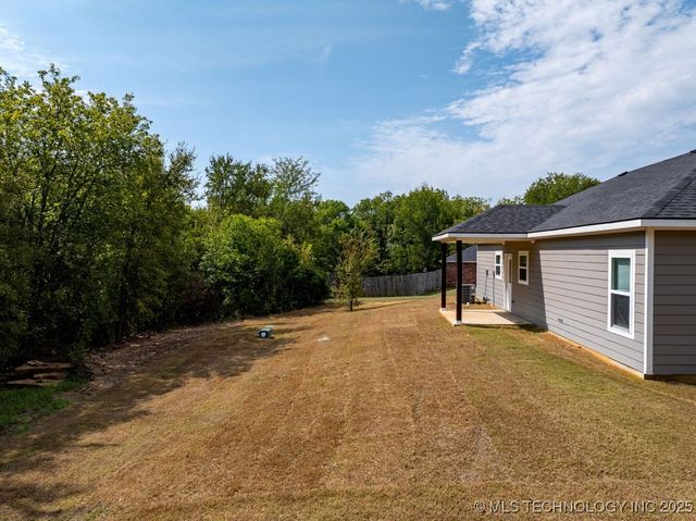 19 Skylark Lane, Caddo, OK 74701