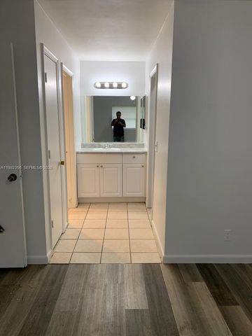 4121 NW 30th Ter 1, Lauderdale Lakes, FL 33309