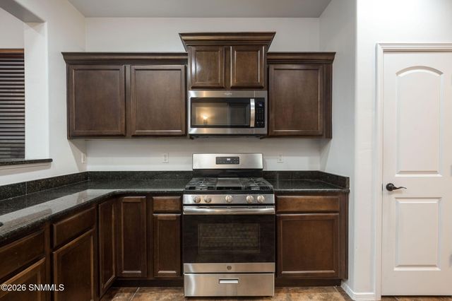 4003 Monte Luna Court, Las Cruces, NM 88012
