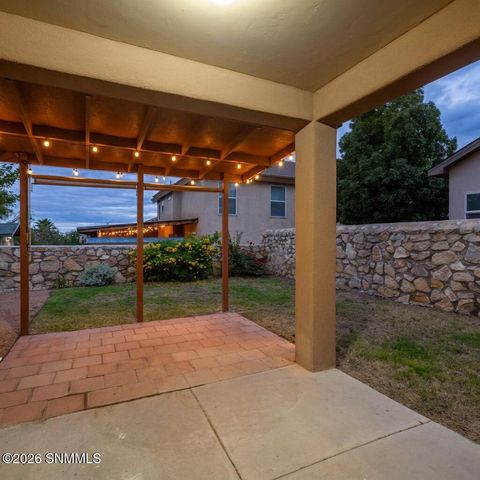 4003 Monte Luna Court, Las Cruces, NM 88012