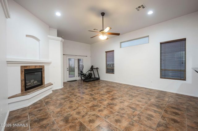 4003 Monte Luna Court, Las Cruces, NM 88012
