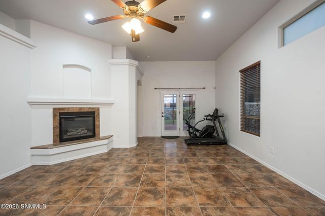 4003 Monte Luna Court, Las Cruces, NM 88012