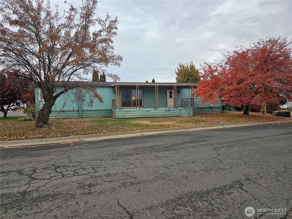 923 NE Belroy, College Place, WA 99324