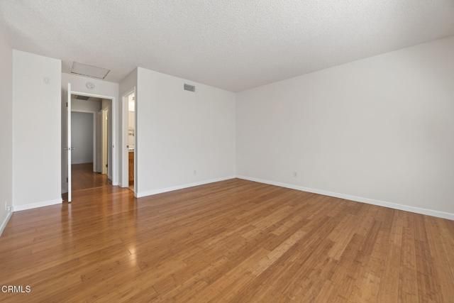 42063 Village 42, Camarillo, CA 93012