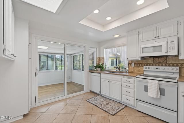 42063 Village 42, Camarillo, CA 93012