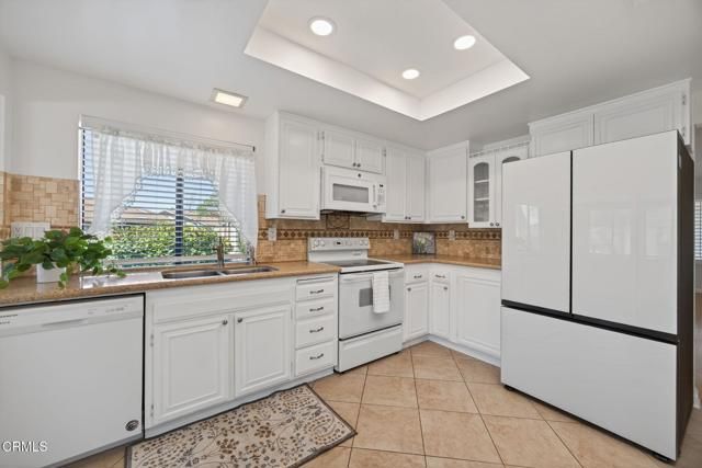 42063 Village 42, Camarillo, CA 93012