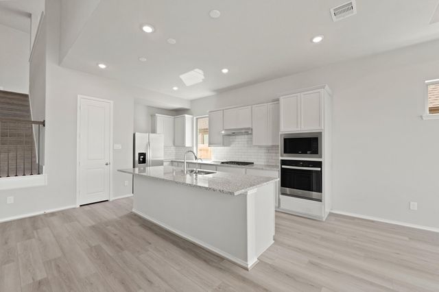 28829 Crockett Gardens Drive, New Caney, TX 77357