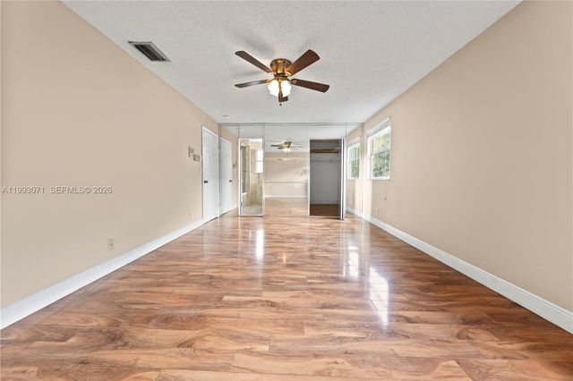 9460 Atlantic St, Miramar, FL 33025