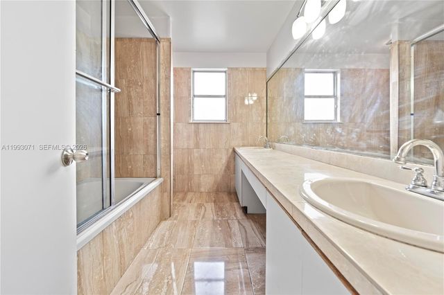 9460 Atlantic St, Miramar, FL 33025