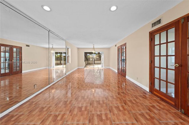 9460 Atlantic St, Miramar, FL 33025