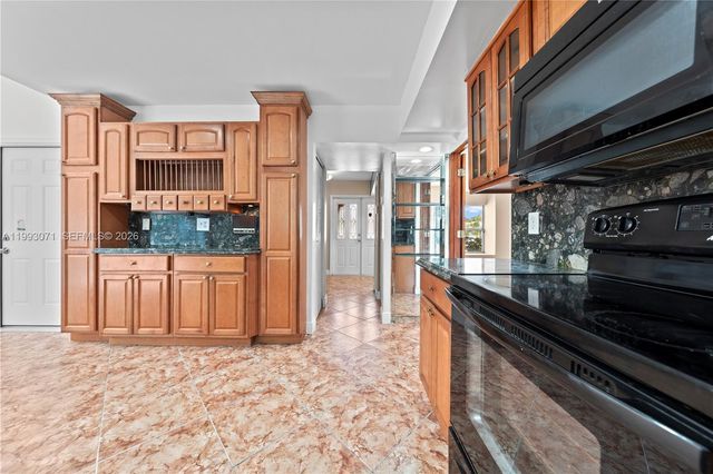 9460 Atlantic St, Miramar, FL 33025