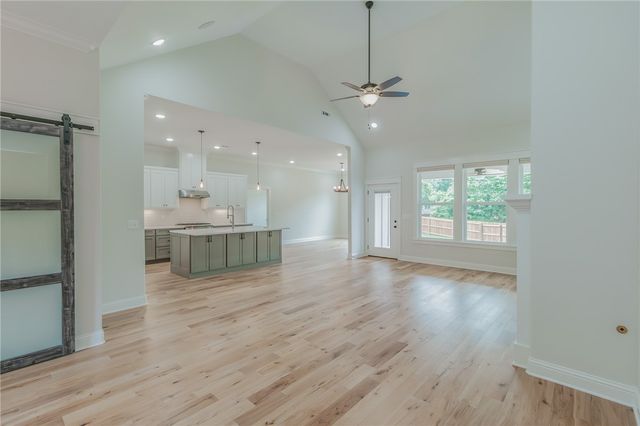 9 Clevedon Circle, Bella Vista, AR 72715