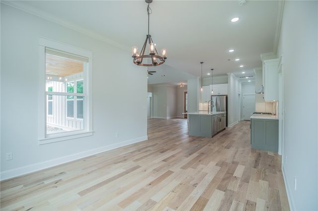 9 Clevedon Circle, Bella Vista, AR 72715