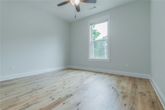9 Clevedon Circle, Bella Vista, AR 72715