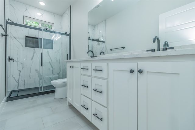 9 Clevedon Circle, Bella Vista, AR 72715