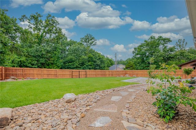 9 Clevedon Circle, Bella Vista, AR 72715