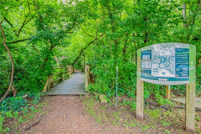 9 Clevedon Circle, Bella Vista, AR 72715