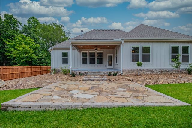 9 Clevedon Circle, Bella Vista, AR 72715