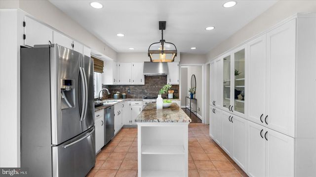 9 NANTUCKET GARTH, Phoenix, MD 21131