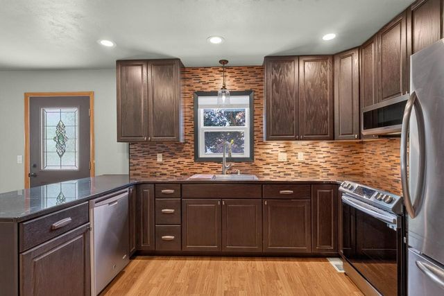 1231 COOK AVENUE, Wisconsin Rapids, WI 54494