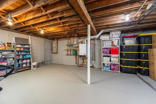 33 Sumner St, Norwood, MA 02062