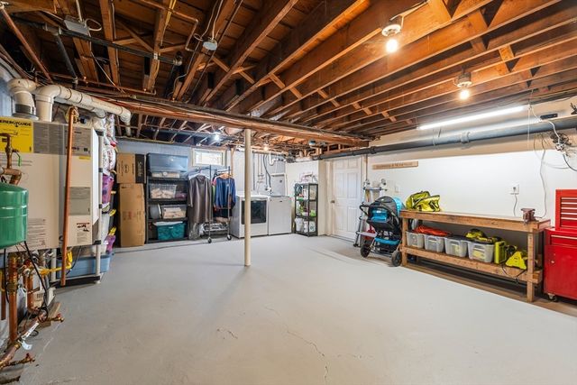 33 Sumner St, Norwood, MA 02062