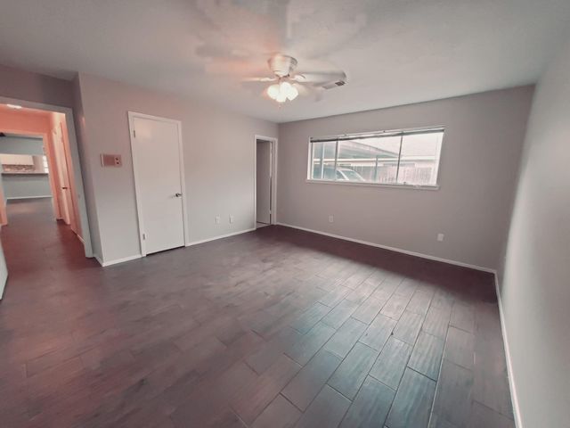 11714 Mclain Boulevard, Houston, TX 77071