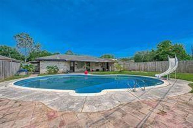 11714 Mclain Boulevard, Houston, TX 77071