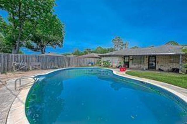 11714 Mclain Boulevard, Houston, TX 77071