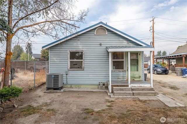 915 Orondo Avenue, Wenatchee, WA 98801