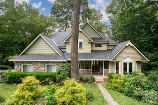 203 Coachmans Court, Asheville, NC 28803