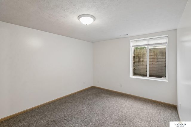 7040 whitewater Lane, Lincoln, NE 68521