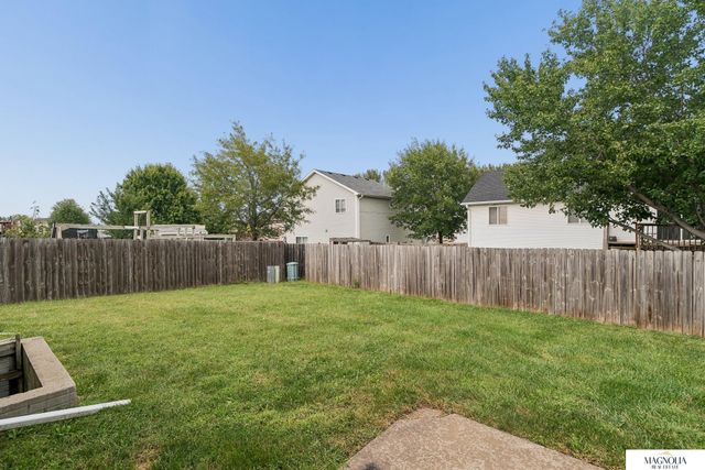7040 whitewater Lane, Lincoln, NE 68521