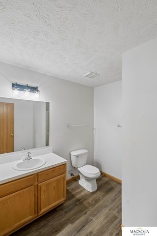 7040 whitewater Lane, Lincoln, NE 68521
