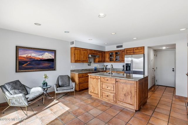 4037 E Via Del Vireo, Tucson, AZ 85718