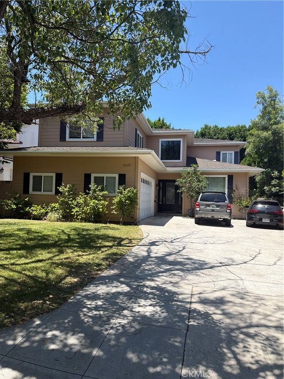 Image 1 of property listing at 16651 La Maida, Encino, CA 91436