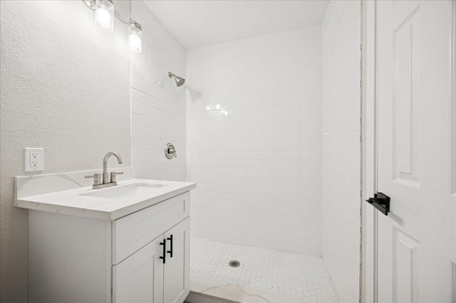 3715 Rawley Street, Houston, TX 77020