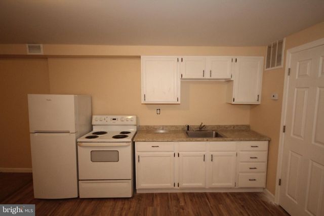 2736 BERYL AVE, Baltimore, MD 21205