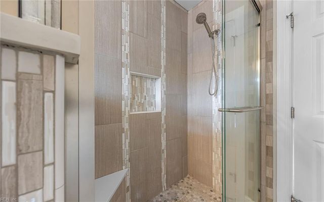 5220 Lake CIR, Portsmouth, VA 23703