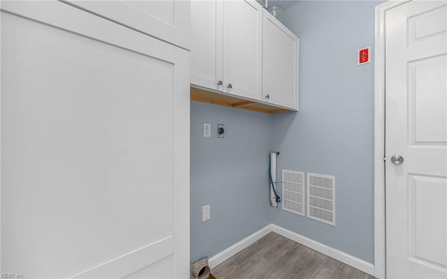 5220 Lake CIR, Portsmouth, VA 23703