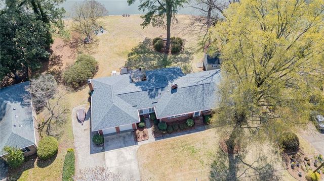 5220 Lake CIR, Portsmouth, VA 23703