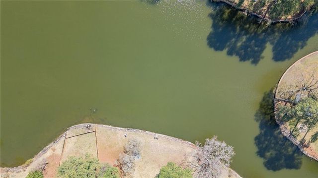 5220 Lake CIR, Portsmouth, VA 23703