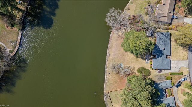 5220 Lake CIR, Portsmouth, VA 23703