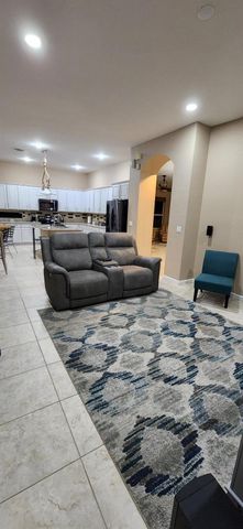 21 Country Lake Cir, Boynton Beach, FL 33436