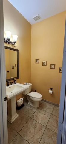 21 Country Lake Cir, Boynton Beach, FL 33436