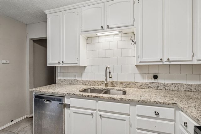 4708 Robinson Street, Fort Worth, TX 76114