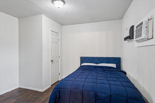 4708 Robinson Street, Fort Worth, TX 76114