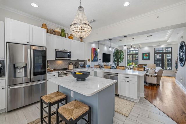 2234 SOHO BAY CT, Tampa, FL 33606