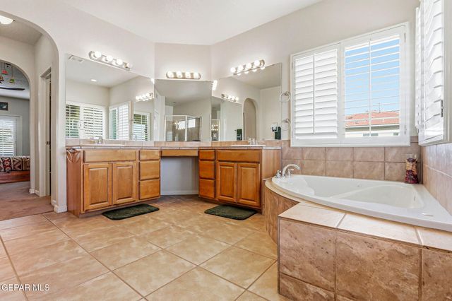 6068 LAGUNA VISTA Drive, El Paso, TX 79932